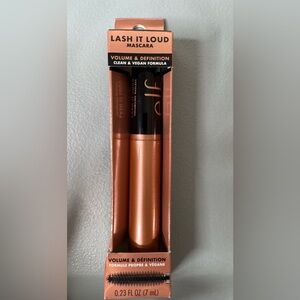 ELF Lash It Loud Mascara volume and definition in black